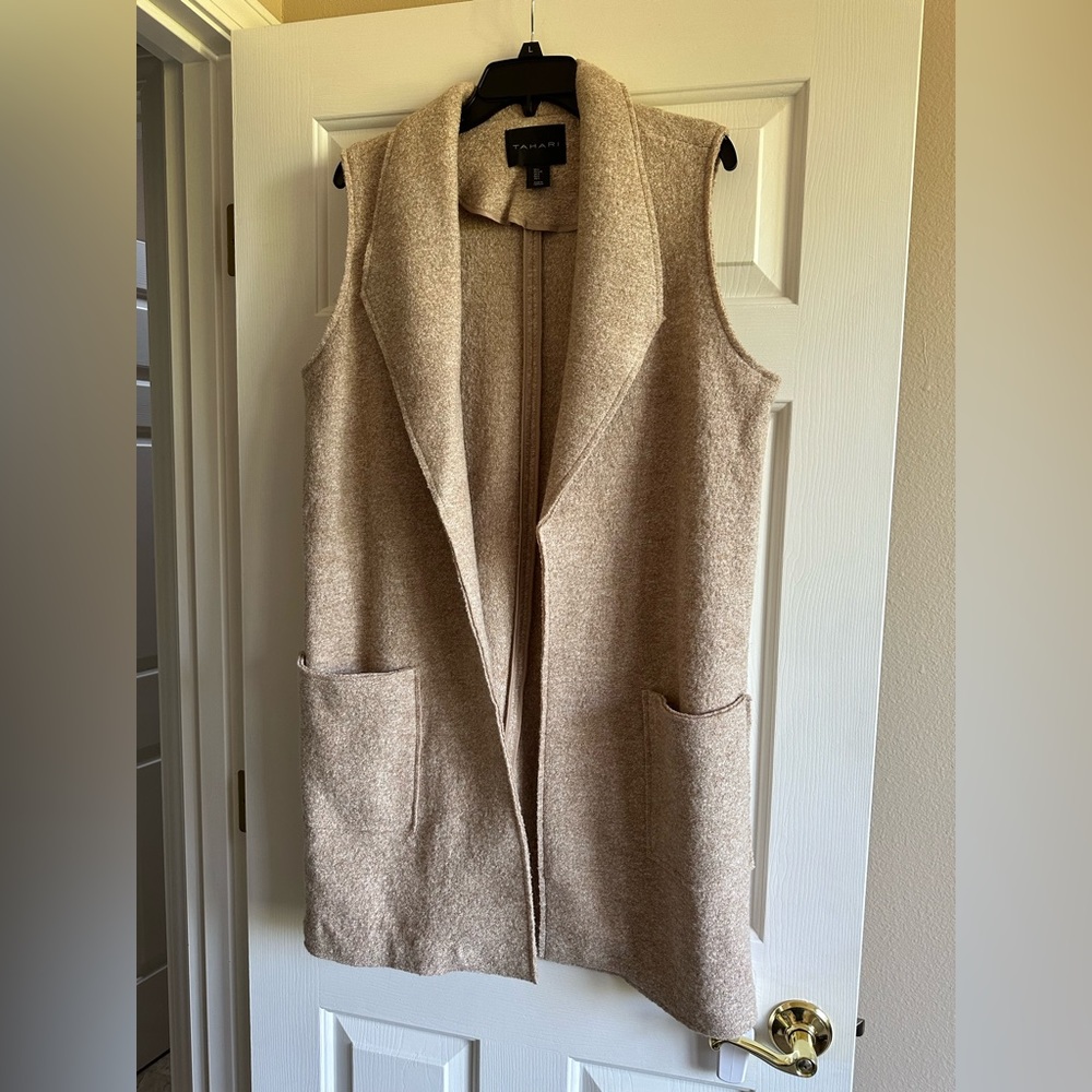 NWOT Tahari wool vest